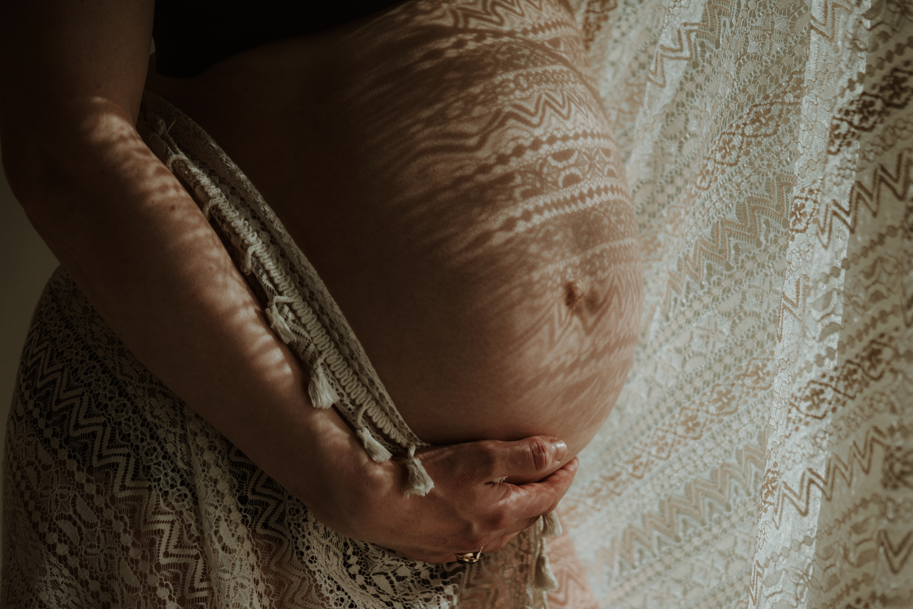 zwangerschapsshoot studio Nijmegen fine art Lieke van mil