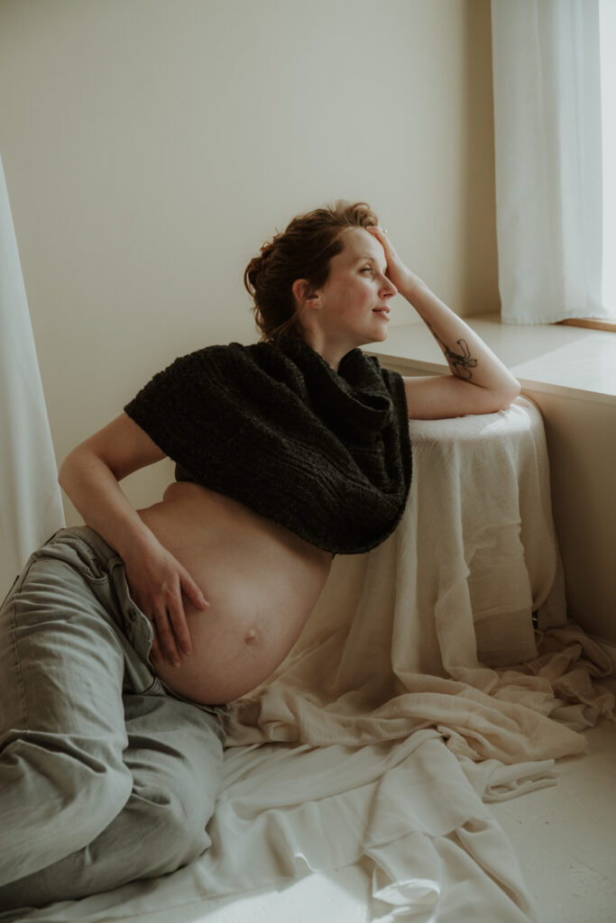 zwangerschapsshoot studio Nijmegen fine art Lieke van mil
