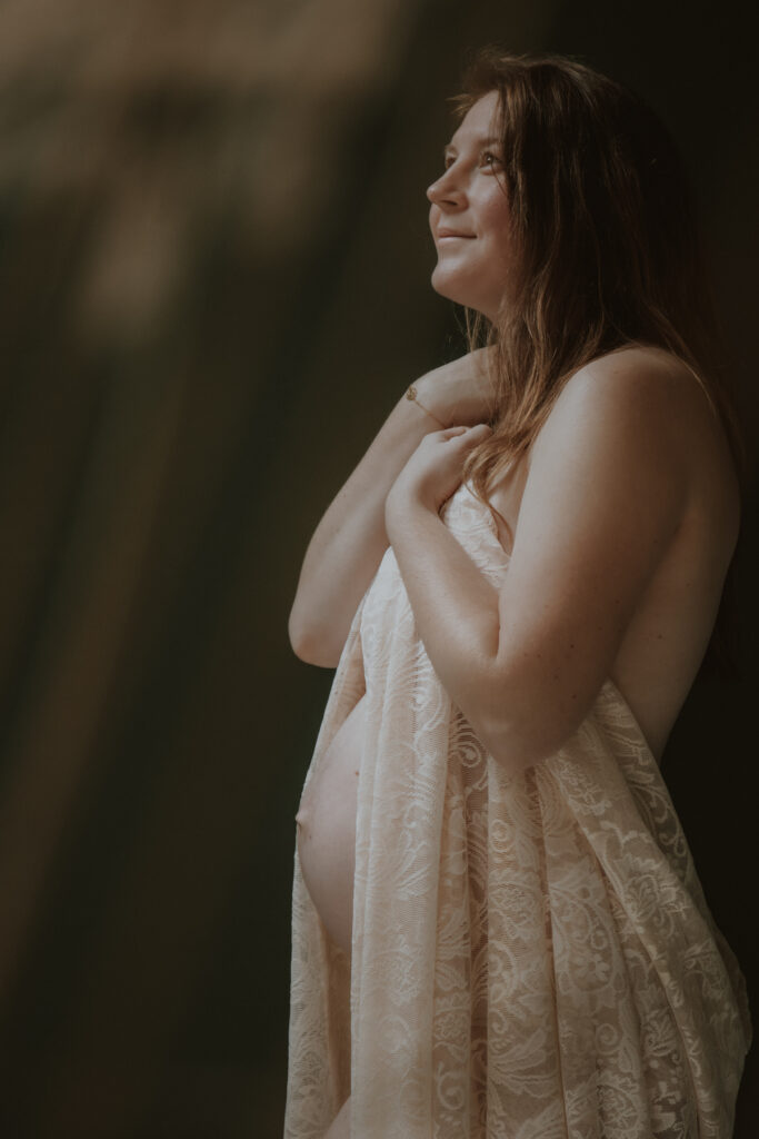 zwangerschapsshoot studio Nijmegen fine art Lieke van mil