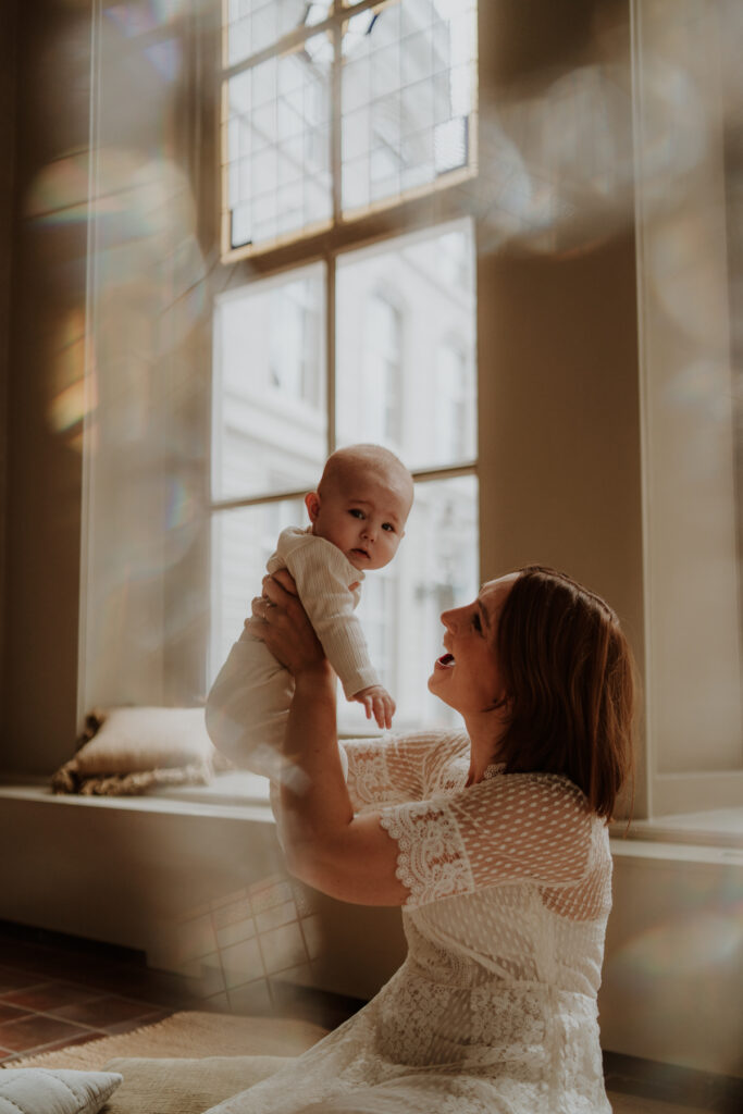 Motherhood Fotoshoot mama baby fotosessie Arnhem Nijmegen
