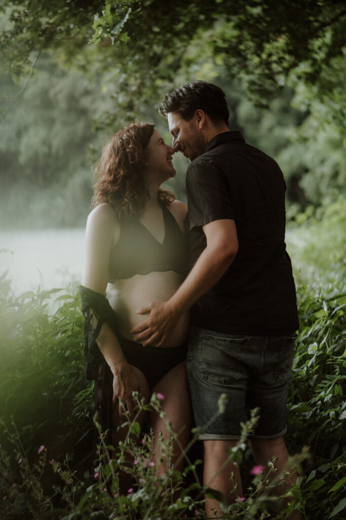 zwangerschapsshoot Nijmegen Arnhem zwanger fotoshoot
